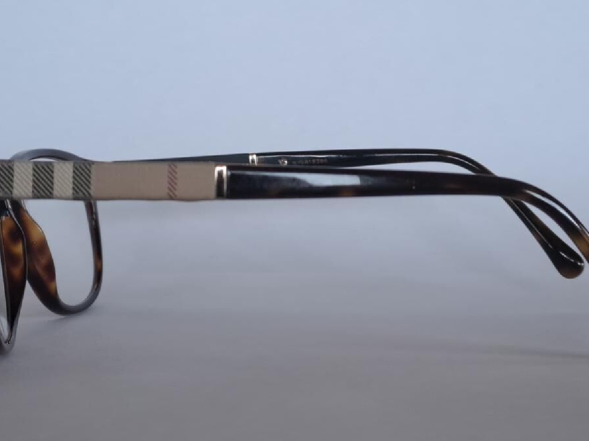 Burberry - B2172 3002