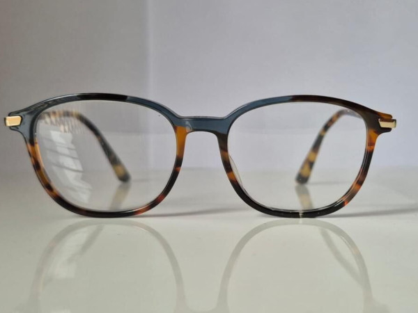 DIOR - Dioressence11