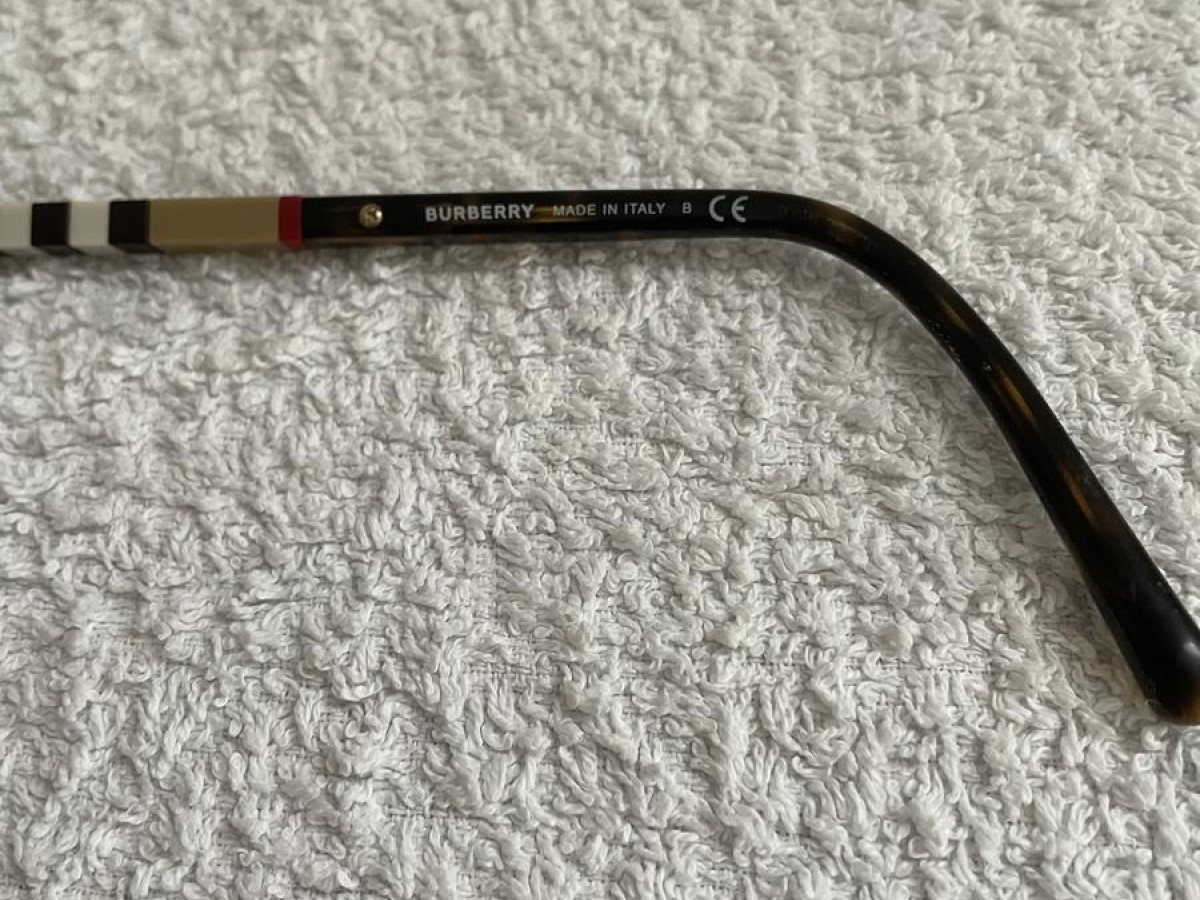 BURBERRY - B2205 3002