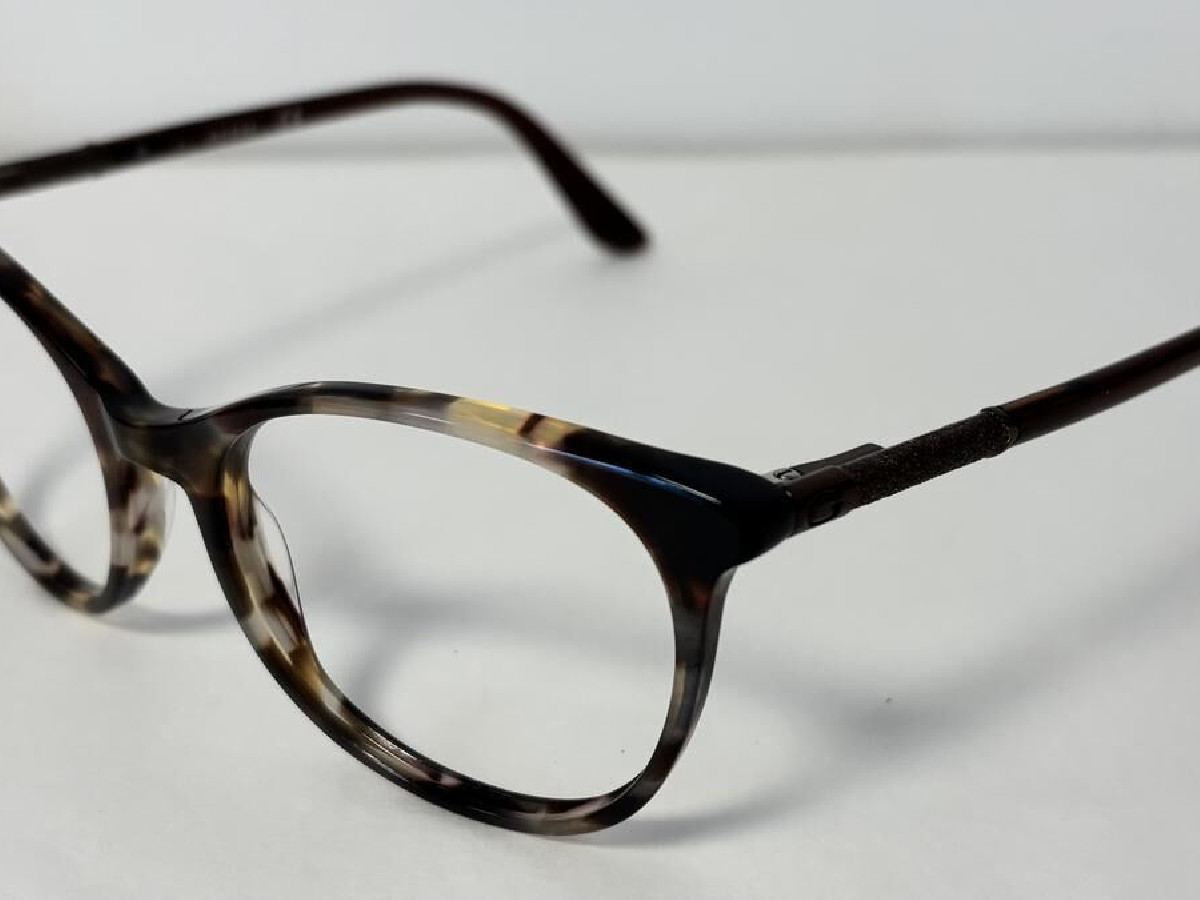 Guess - GU2657