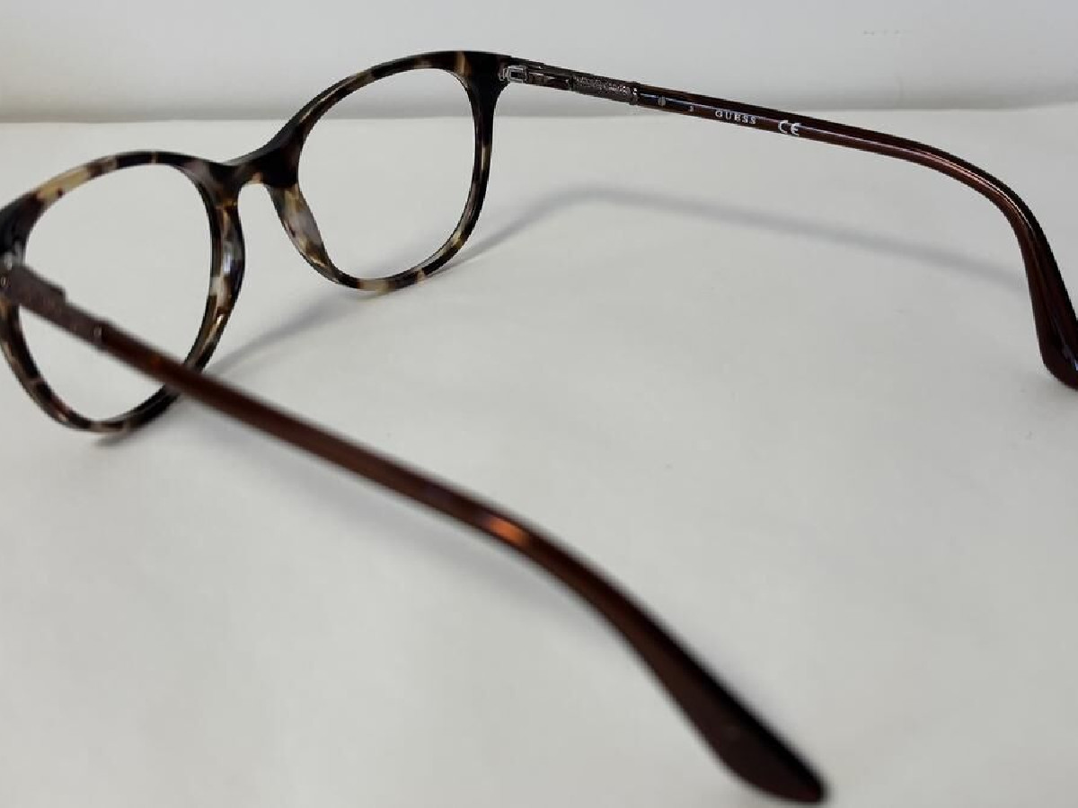 Guess - GU2657
