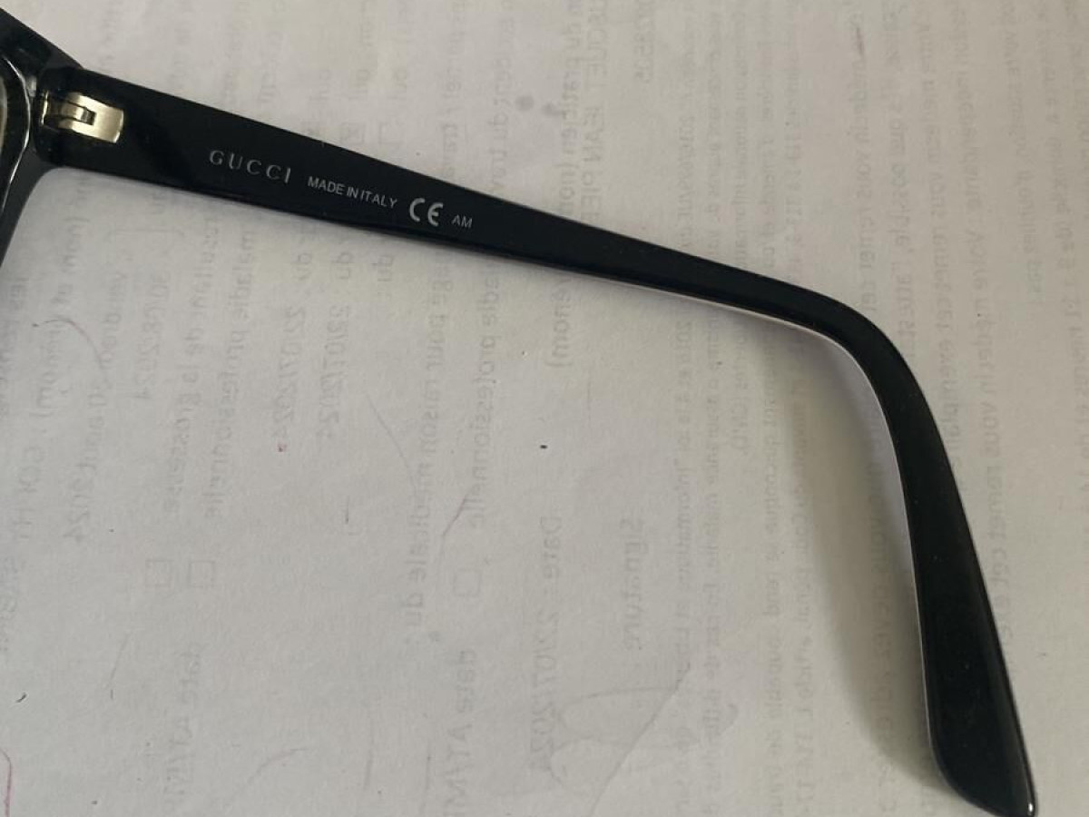 GUCCI-GG3205