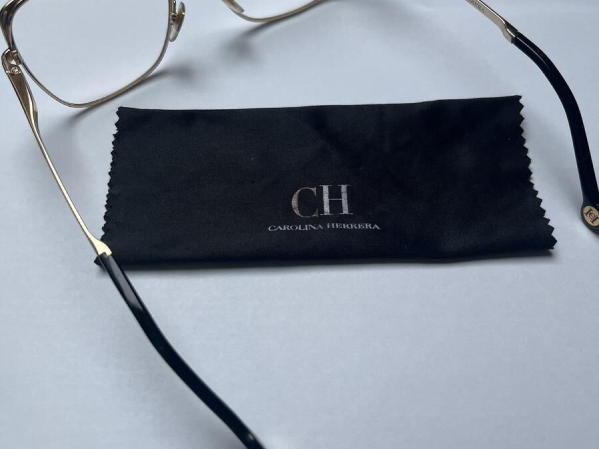 Carolina Herrera - VHE180