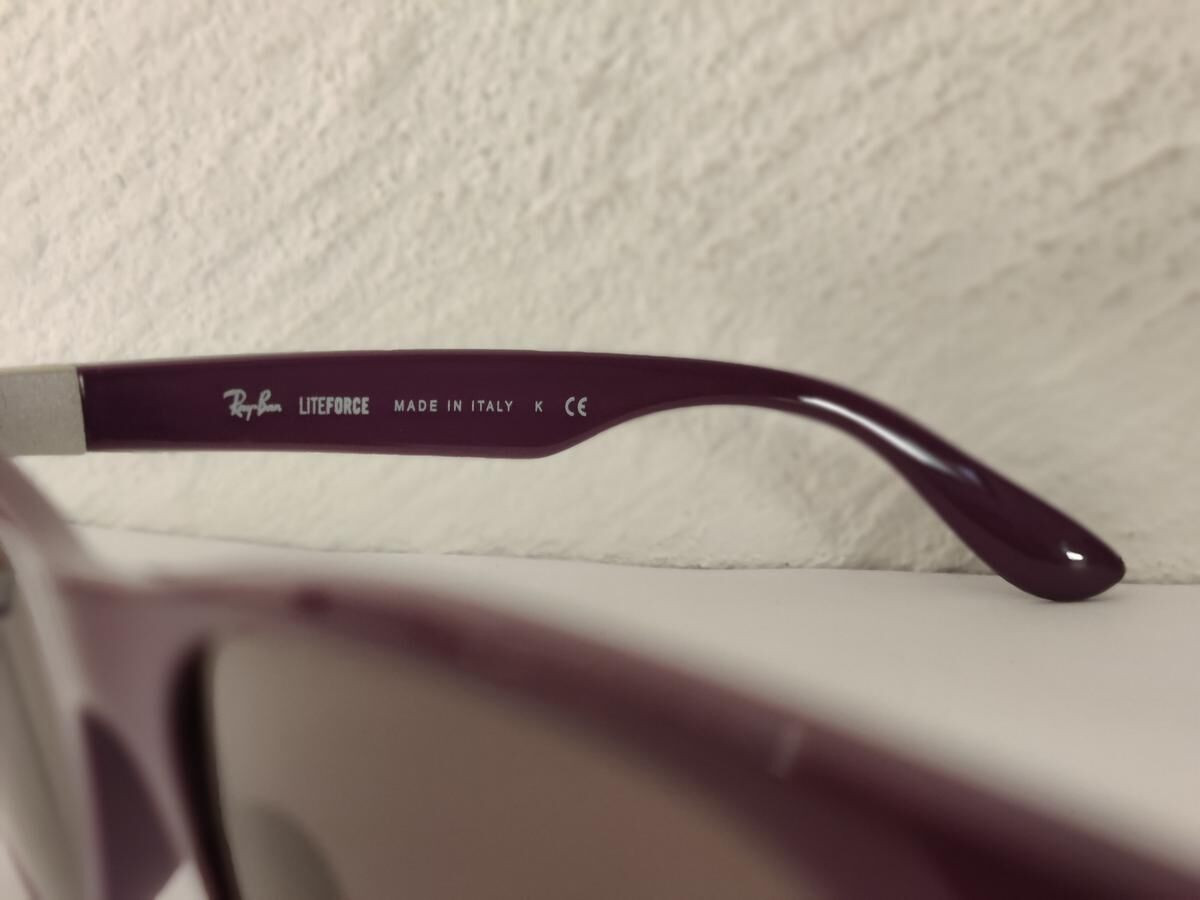 RAYBAN - RB7032
