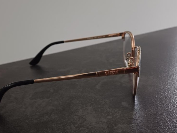 Guess - GU2633