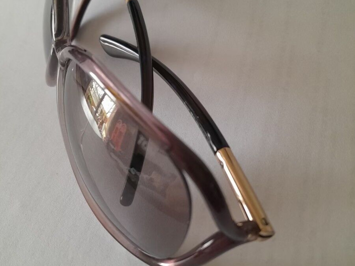 TOM FORD