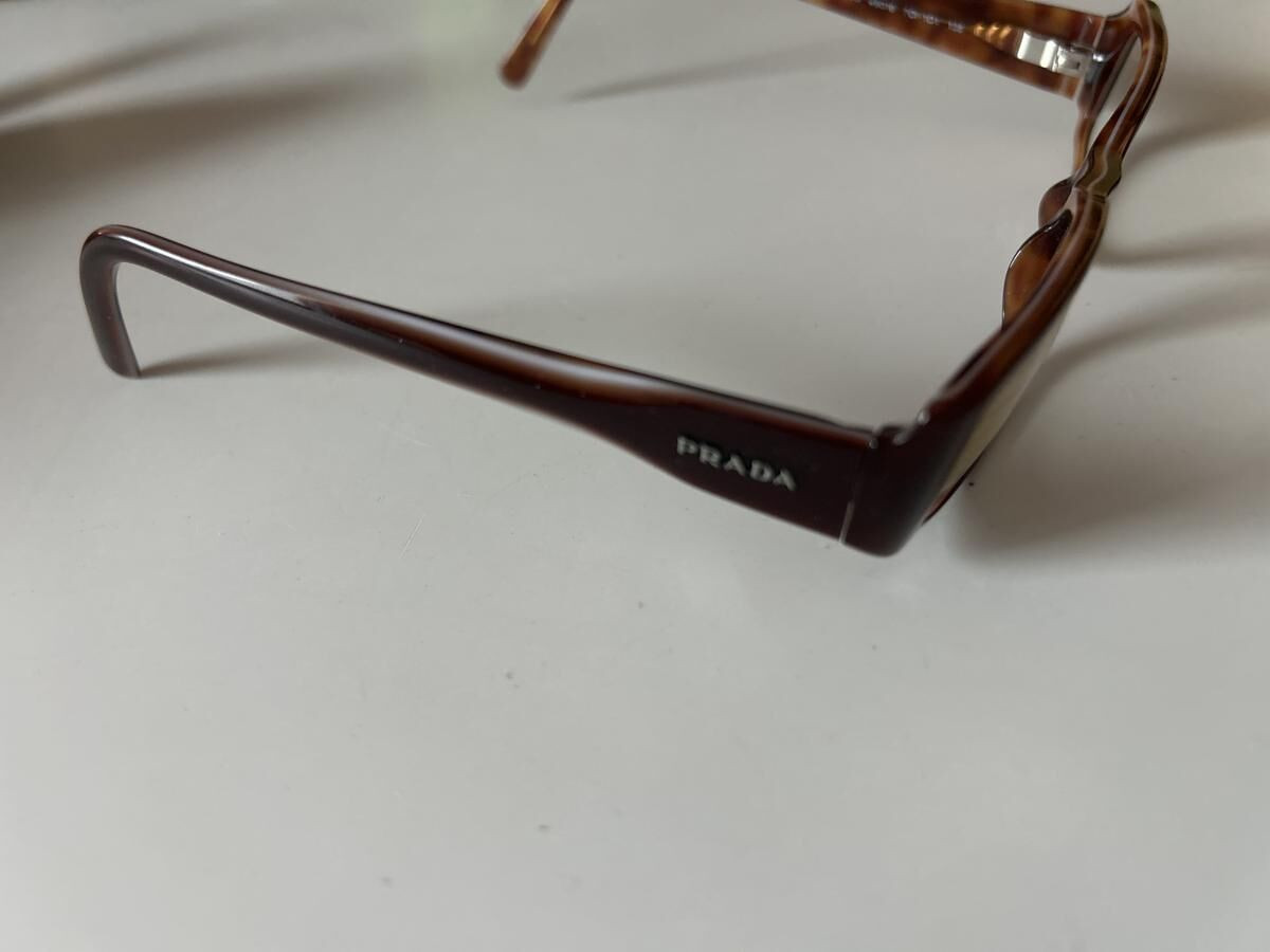 Prada - VPR15G