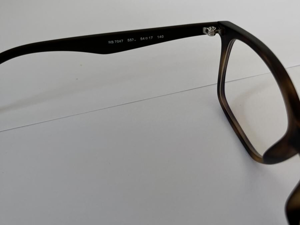 RAY-BAN - RB7047