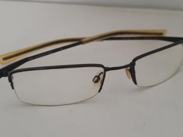 NIKE - 4222 001 51□19t140