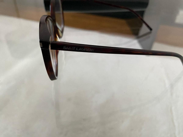 YVES SAINT LAURENT - SL39  003