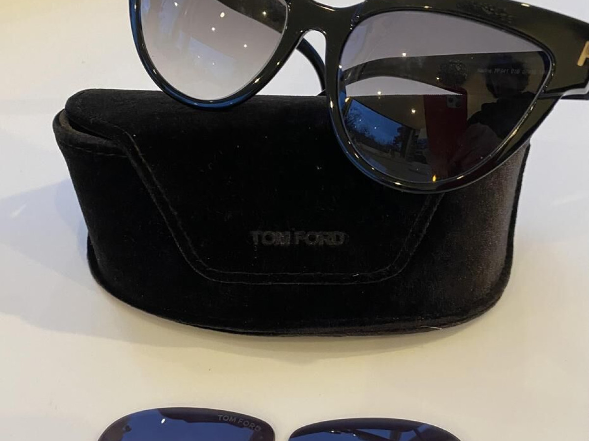 TOM FORD - FT0981
