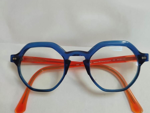 900 Matttew lambert frame...