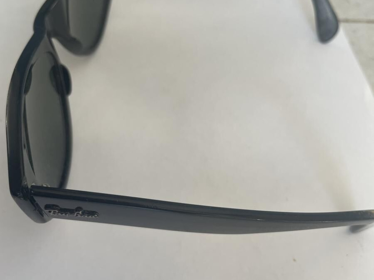 Rayban RB4152