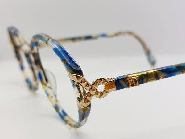 Yves Saint Laurent - Y690