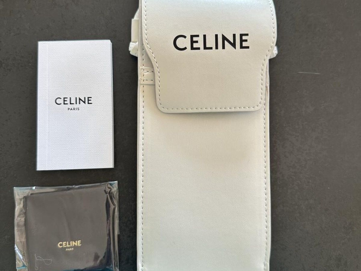 Céline - CL4002UN