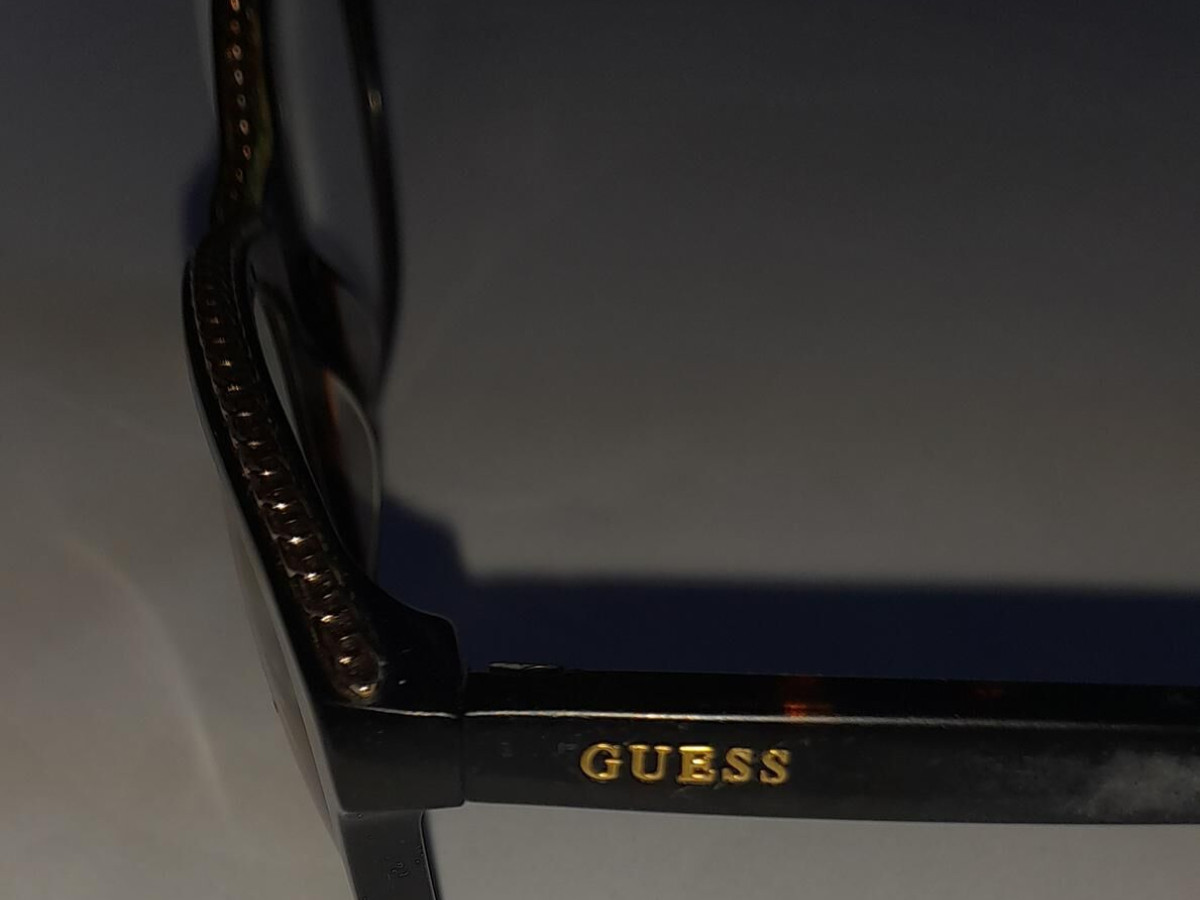 Guess 052 53 □ 16 135
