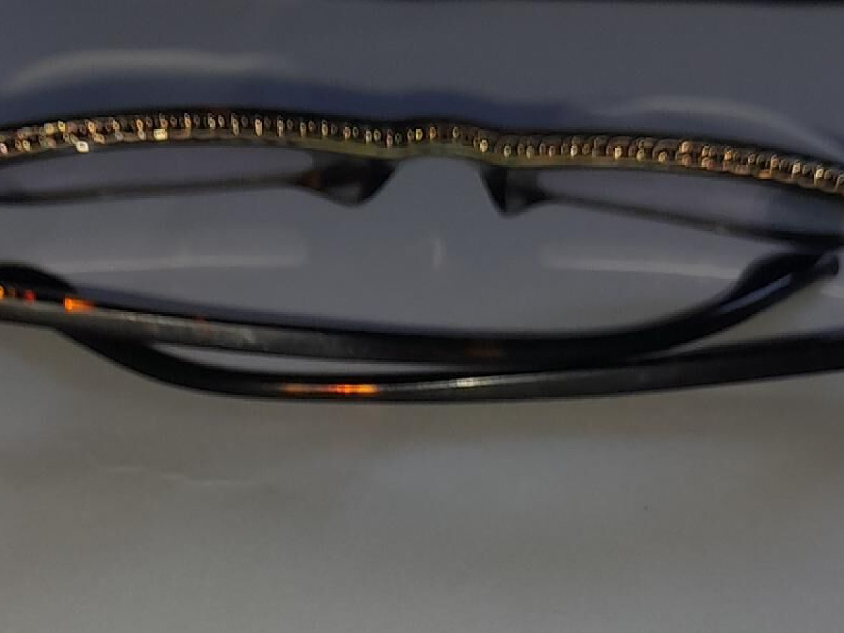 Guess 052 53 □ 16 135