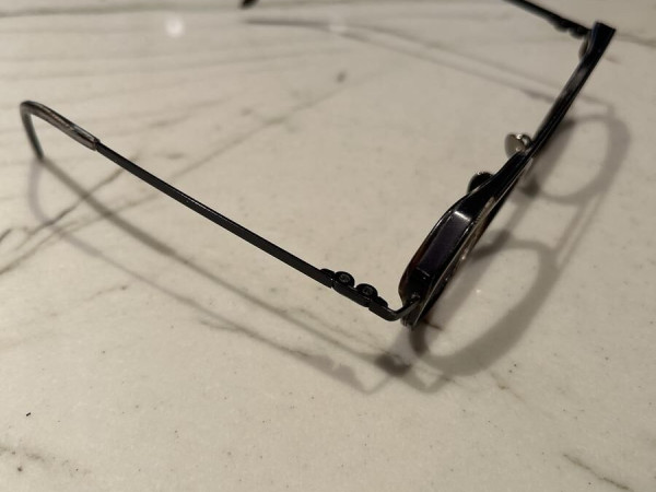 La Petite Lunette Rouge Urben-Corne