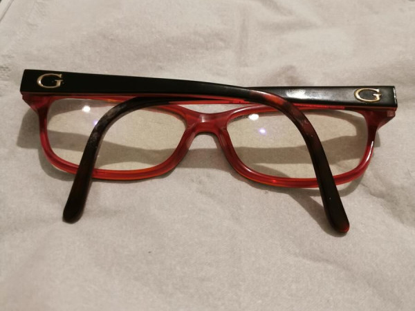 GUESS-GU2542