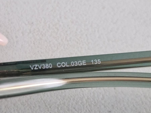 Zadig et Voltaire VZV 380 col 03