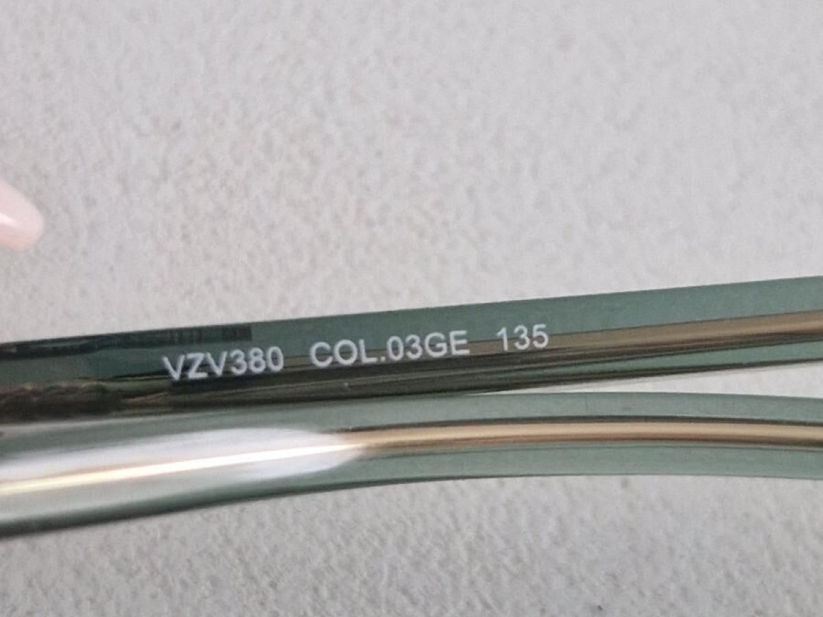 Zadig et Voltaire VZV 380 col 03