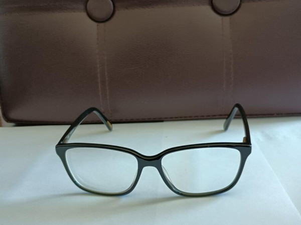 GIVENCHY - VGV 800 COL.0700 140