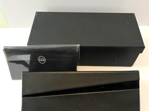 Christian Dior - Dioressence1