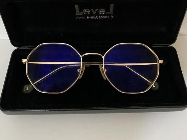 LEVEL LE1918