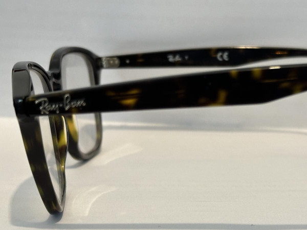 Rayban RB 5352