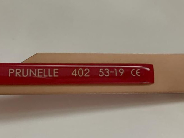 Caroline Abram PRUNELLE 402