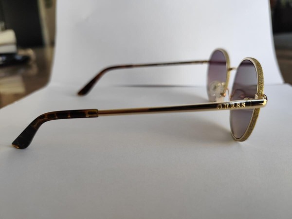 Guess - GU7556