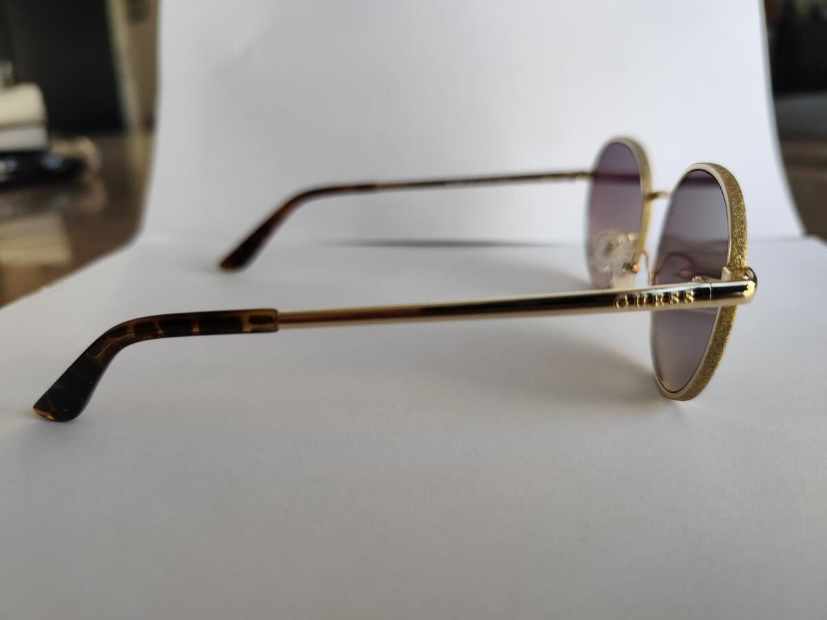 Guess - GU7556