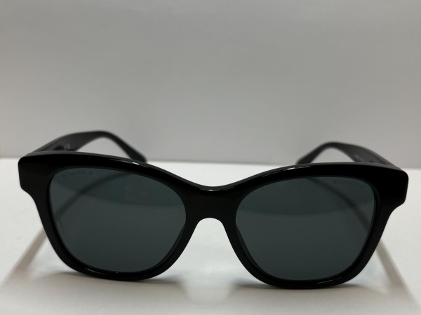 Second-hand Chanel sunglasses | Timeless & affordable | Seecly Second-hand Chanel sunglasses | Timeless & affordable | Seecly