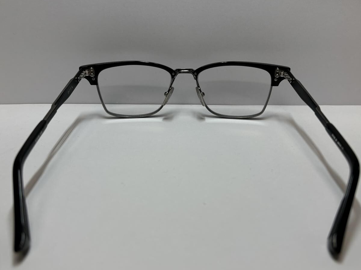 Dita - DTX132-52-01 BLK