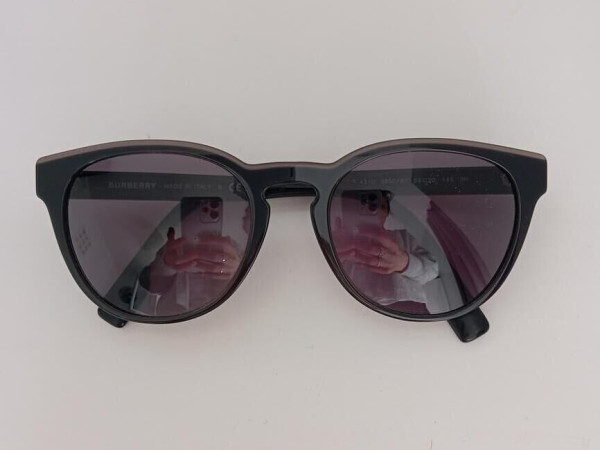 Burberry B4310