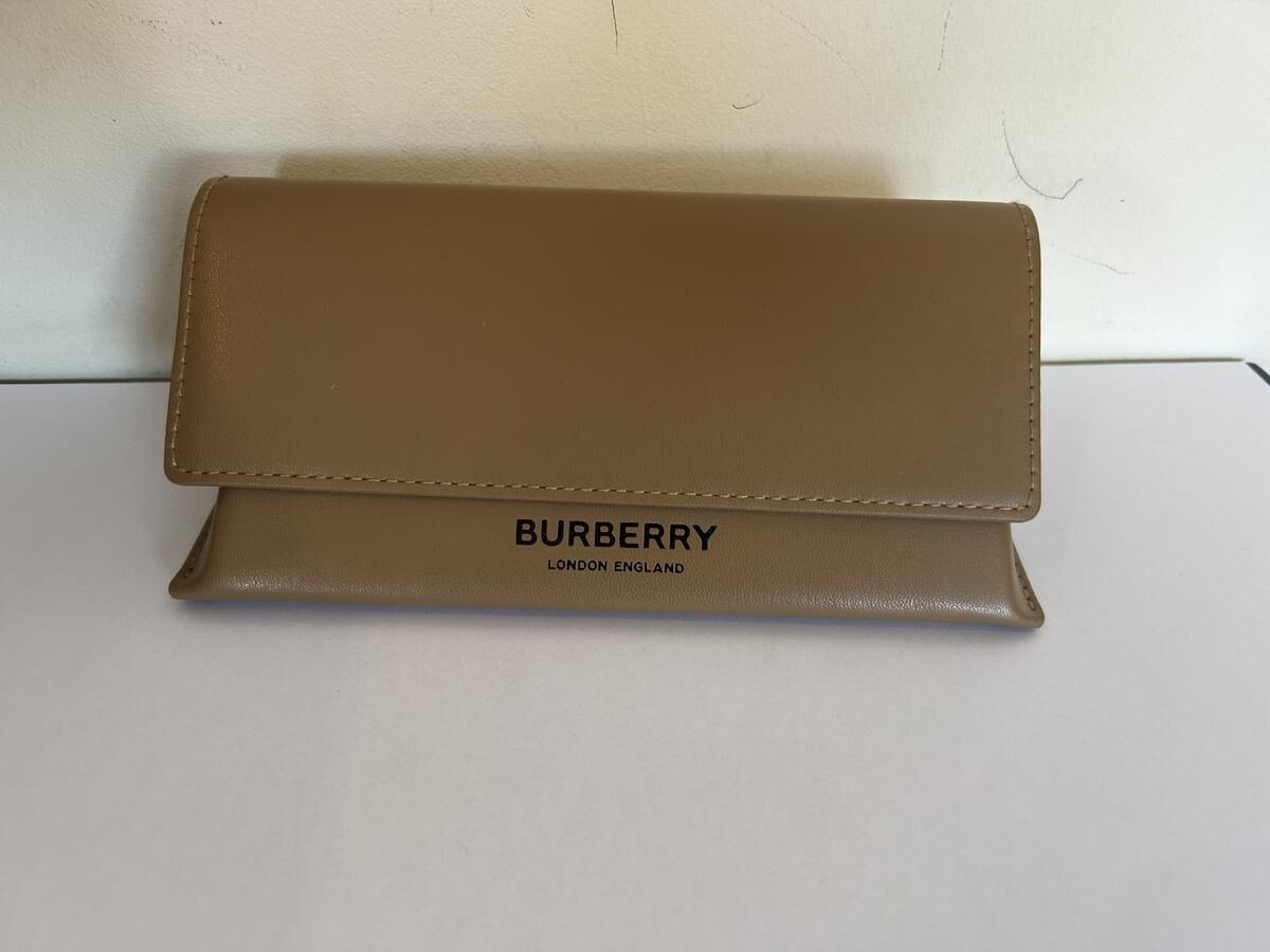 Burberry B3124