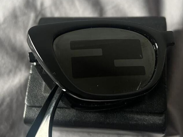 FENDI - FE40089I