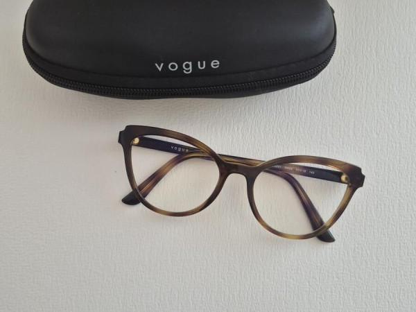 VOGUE - VO5291