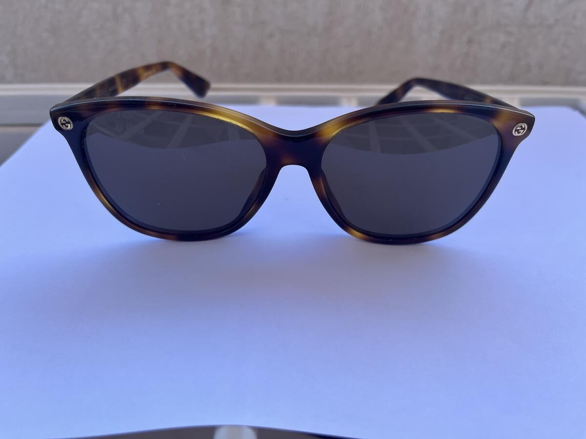Gucci-UD207BJ17Q