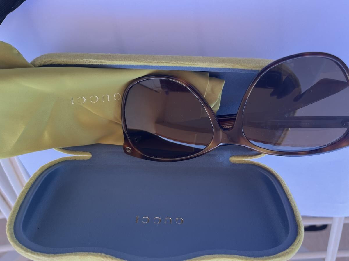Gucci-UD207BJ17Q