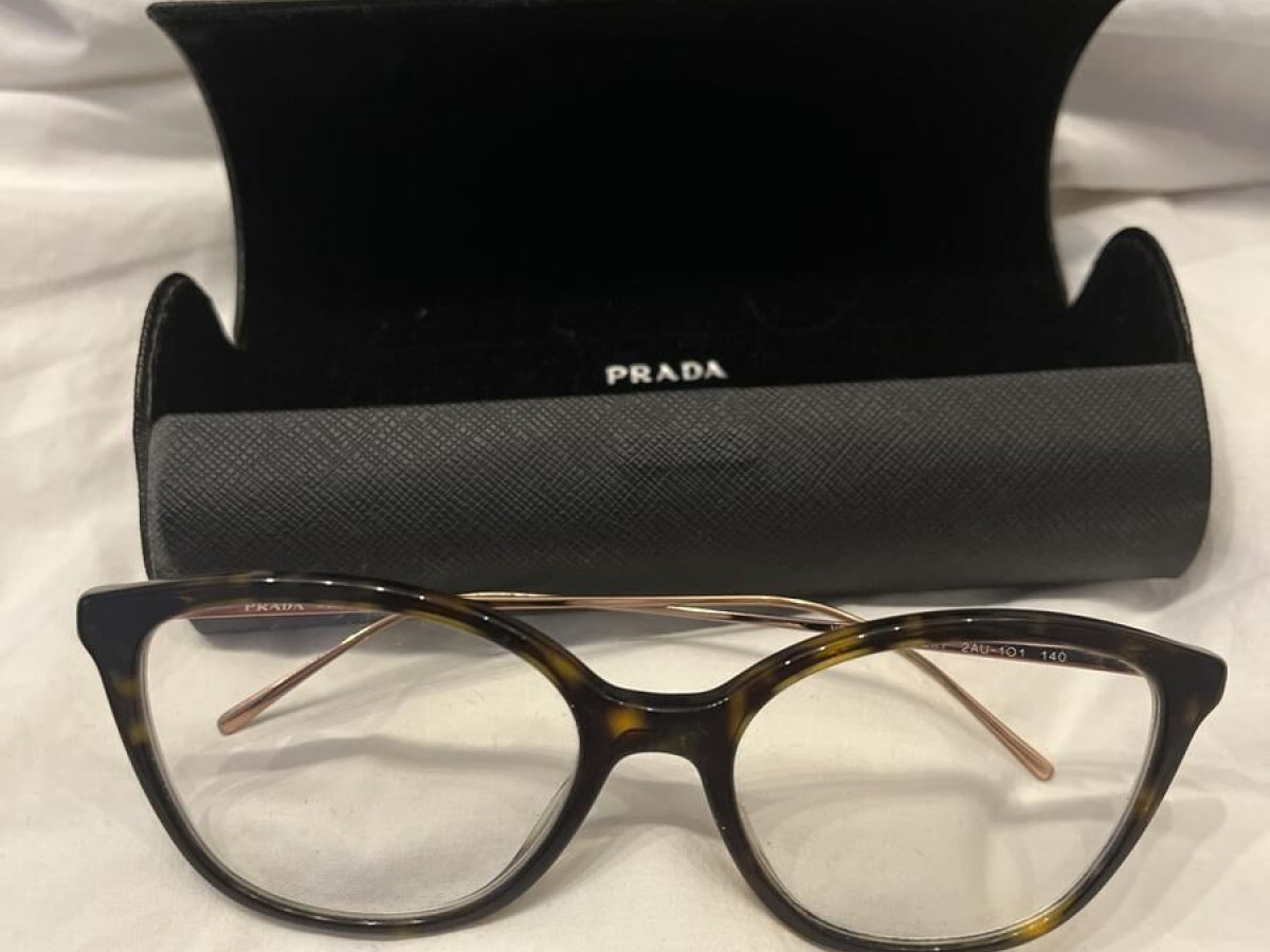 Prada - VPR1120
