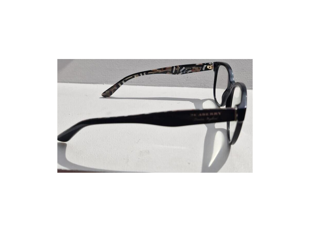 Burberry - B2278 3735