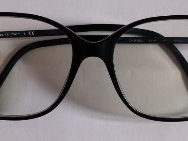 Affordable second-hand Chanel glasses | Refurbished