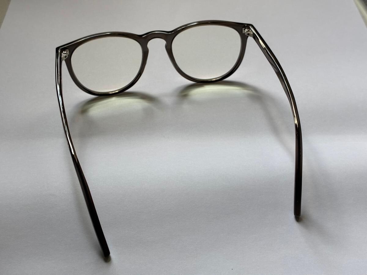OLIVER PEOPLES