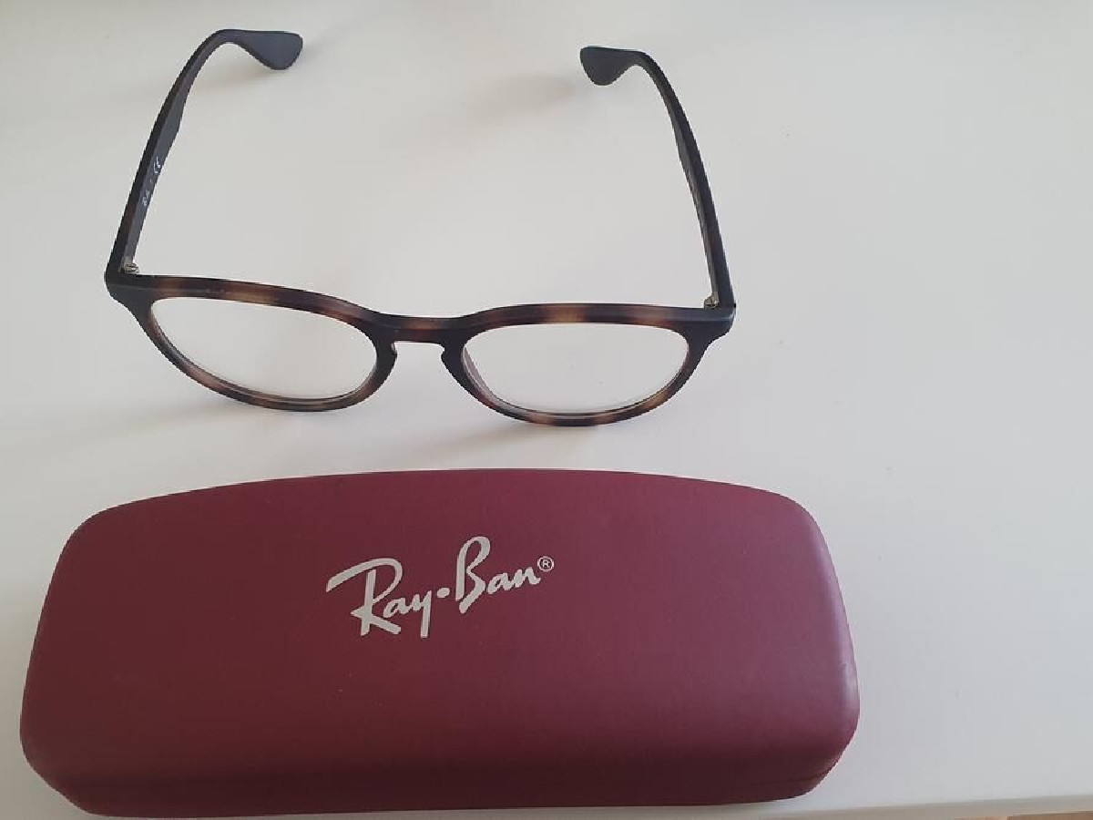 RAY-BAN - RB7046