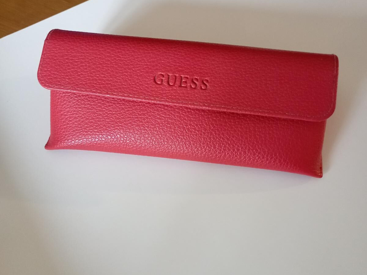 GUESS - Gu2547
