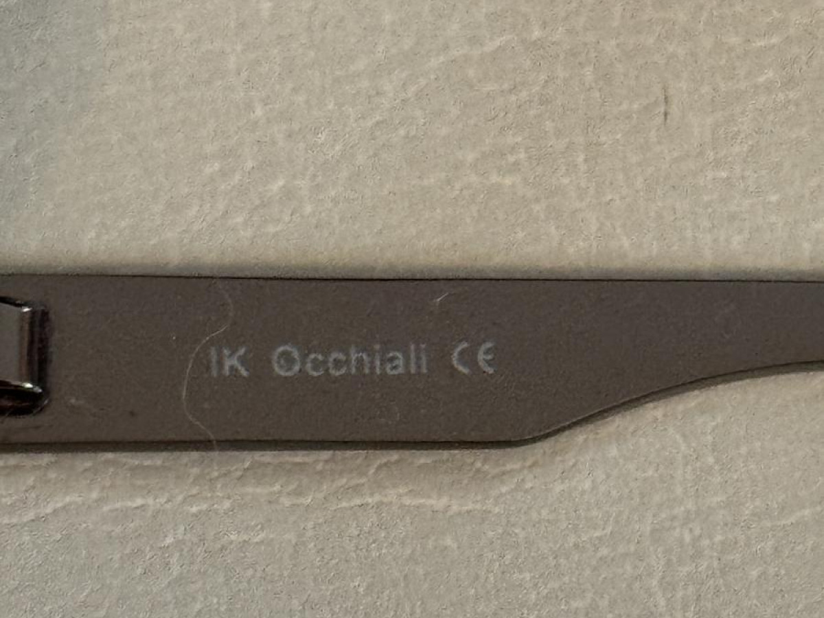 IK OCCHIALI - P144 C2