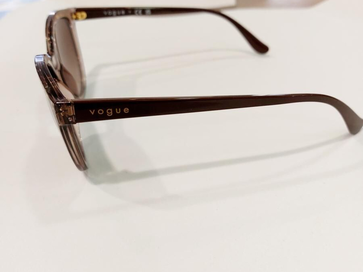 VOGUE-VO5427S