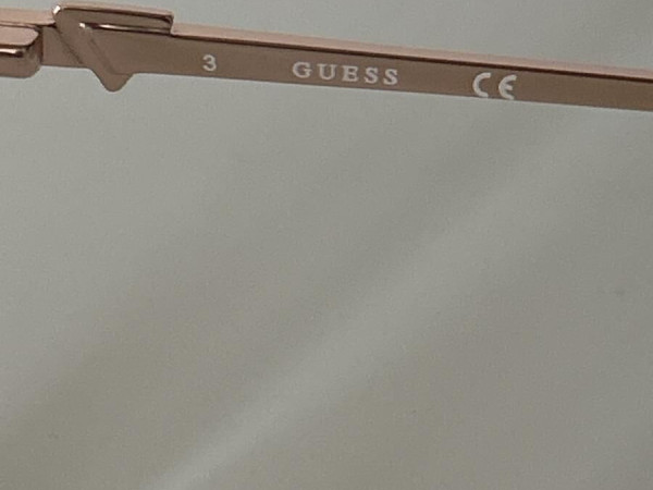 GUESS GU2812