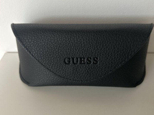 GUESS GU2812
